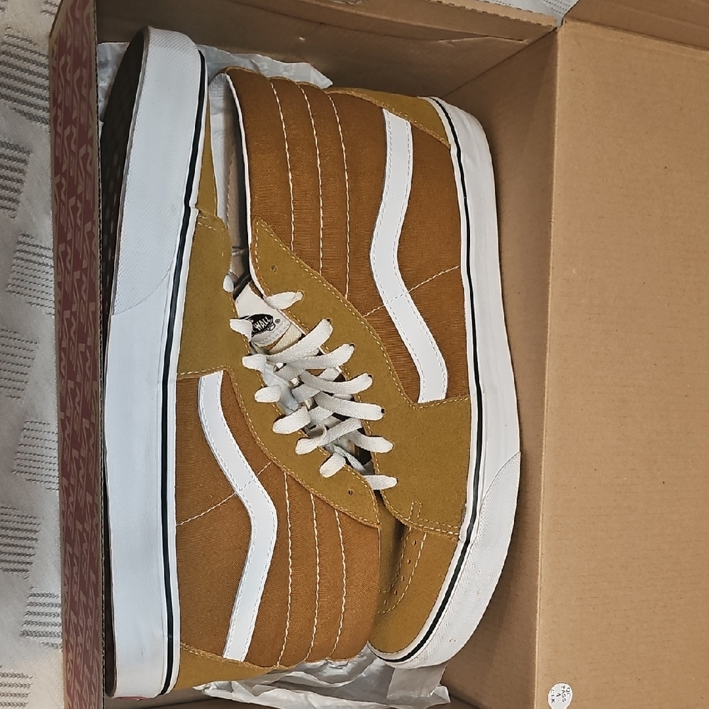 Vans Men's Golden Brown and White High-Top Sneakers